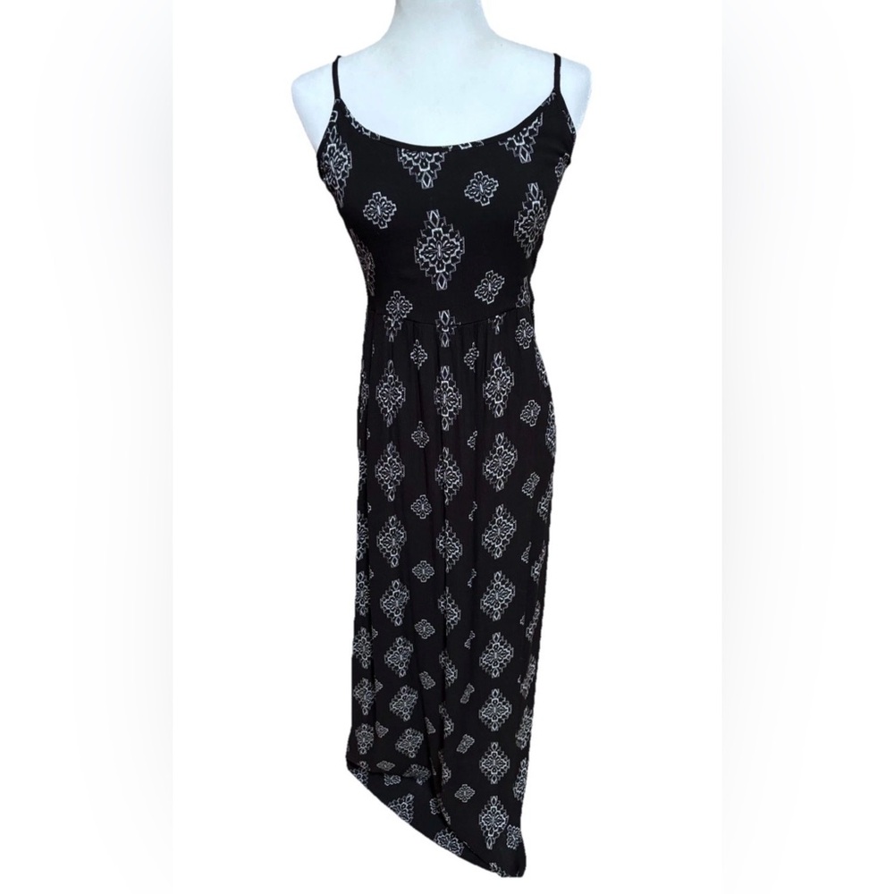 Pink Republic Black and White Asymmetrical Dress